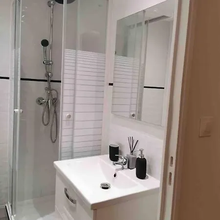 Studio Au Centre De Montpellier, Tram & Wifi Appartement